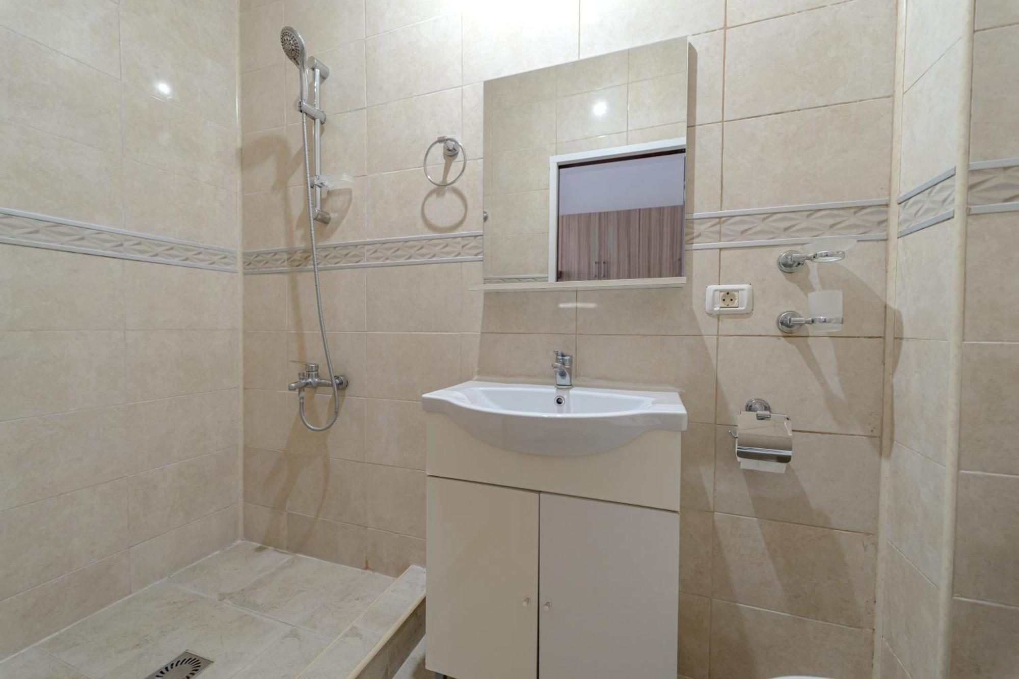 Hera'S Modern Home Arad Esterno foto